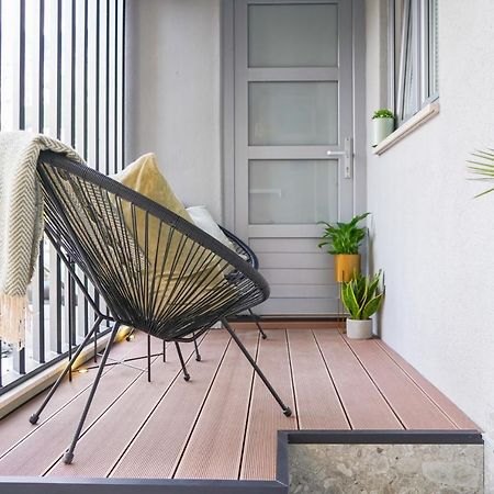 Studio Apartment Smile, Near Beach & Center, Free Parking, Balcony Makarska Esterno foto