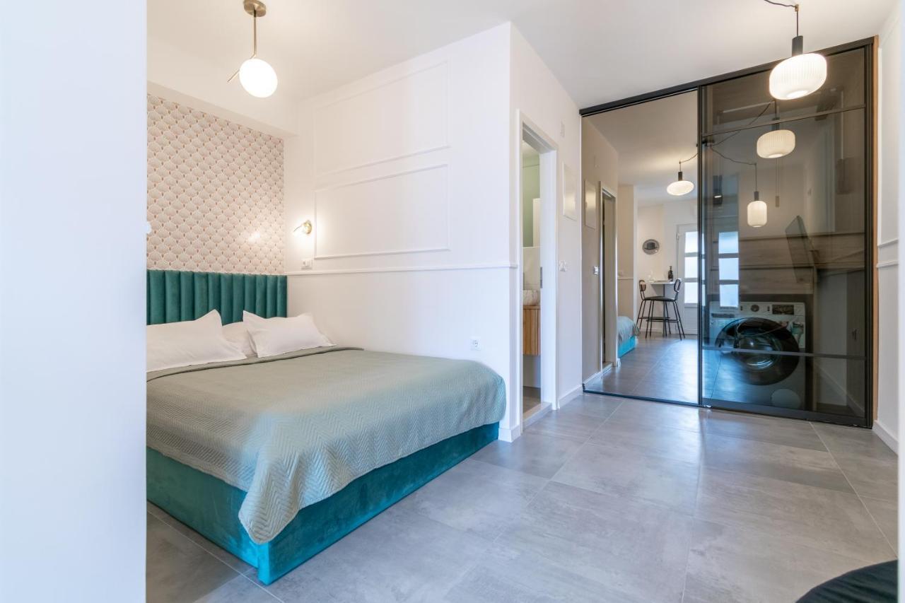 Studio Apartment Smile, Near Beach & Center, Free Parking, Balcony Makarska Esterno foto